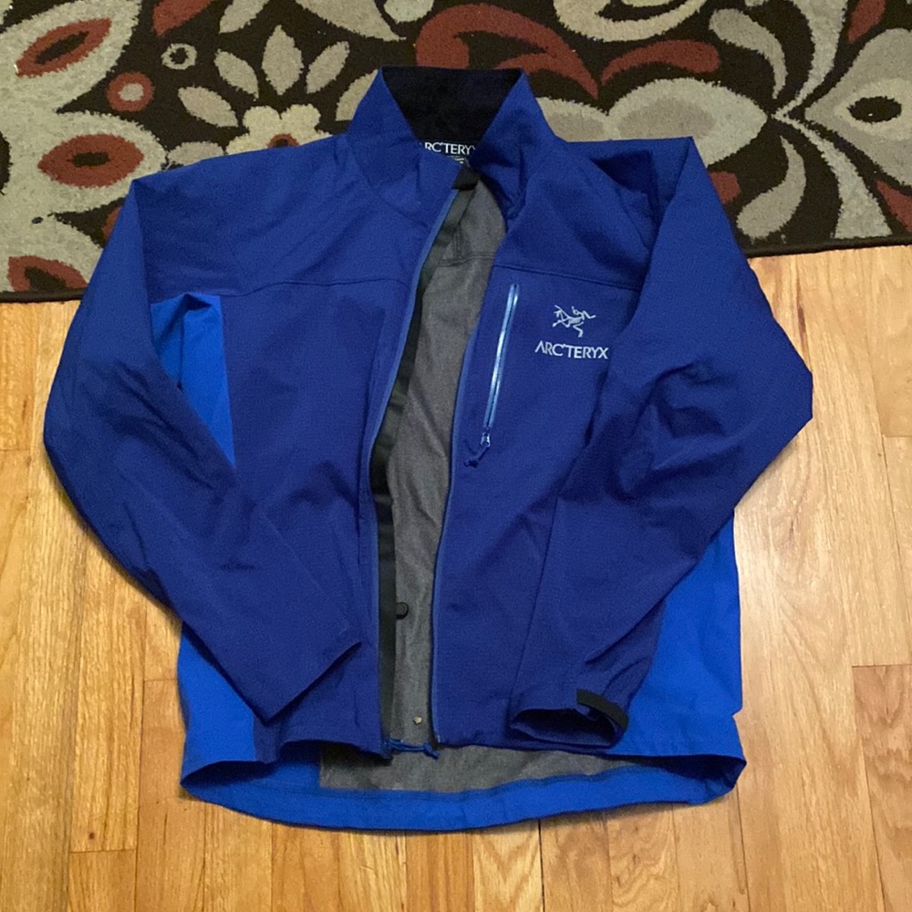 arcteryx jacket (unisex)